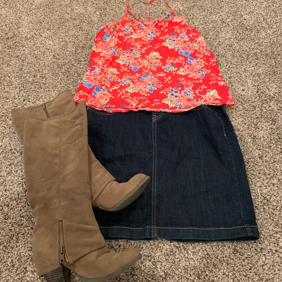 Fun Spring outfit - Picture 1 of 1